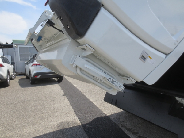 三菱キャンタープレスパッカー|中古トラックの販売・買取・査定のアイナビ