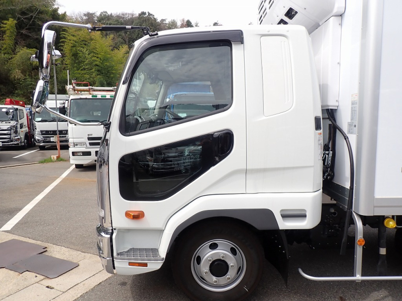 加温機能付 -30℃～30℃設定 62ワイド 格納PG 240PS 6速|中古トラックの販売・買取・査定のアイナビ