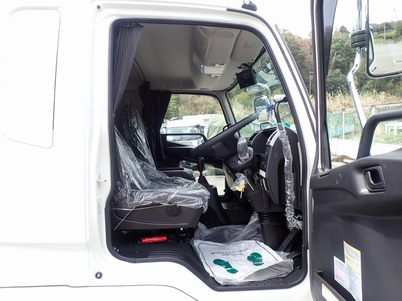 加温機能付 -30℃～30℃設定 62ワイド 格納PG 240PS 6速|中古トラックの販売・買取・査定のアイナビ