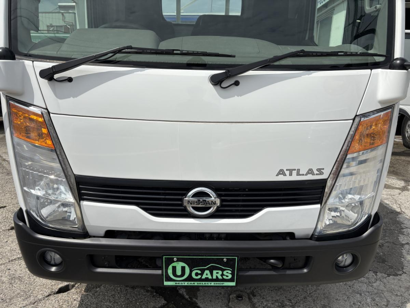 H28 アトラス 2t平ボディ|中古トラックの販売・買取・査定のアイナビ