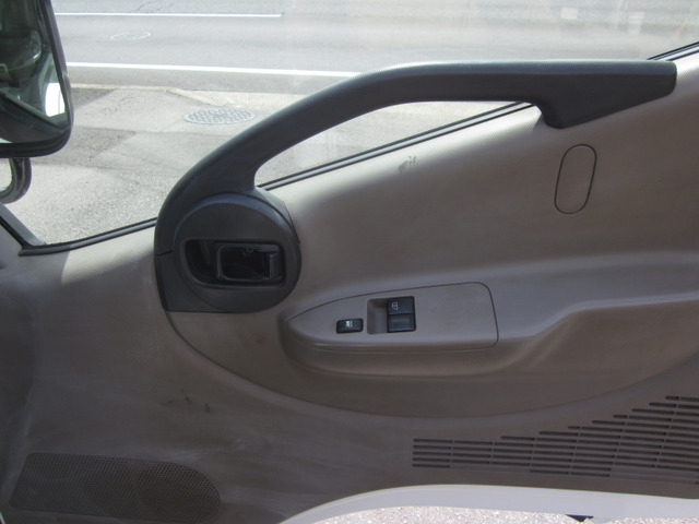 H.28年アトラス2.0ダブルキャブFスーパーローDX床板張替AT|中古トラックの販売・買取・査定のアイナビ