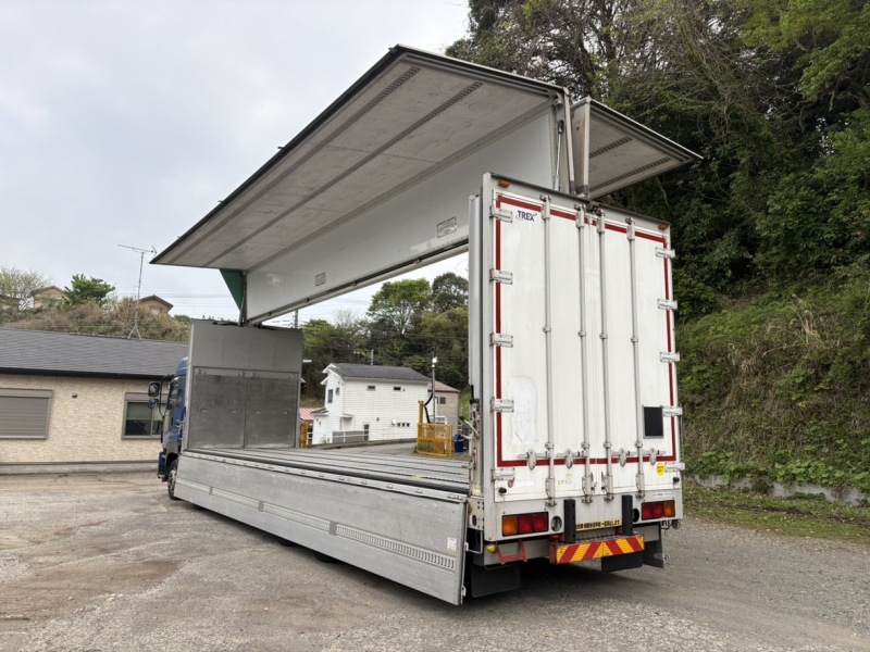 H28年式アルミウイングジョロダーエアーロール付き|中古トラックの販売・買取・査定のアイナビ