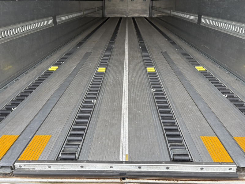 H28年式アルミウイングジョロダーエアーロール付き|中古トラックの販売・買取・査定のアイナビ