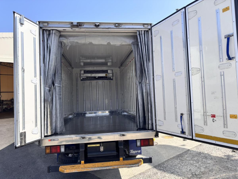 エルフ ワイドロング 冷蔵冷凍車 ハイブリッド車|中古トラックの販売・買取・査定のアイナビ