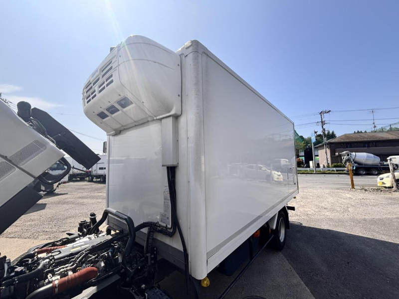エルフ ワイドロング 冷蔵冷凍車 ハイブリッド車|中古トラックの販売・買取・査定のアイナビ