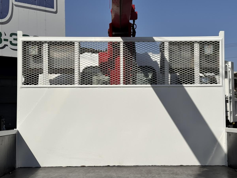 ワイド超ロング 4段クレーンラジコン付き AT車|中古トラックの販売・買取・査定のアイナビ