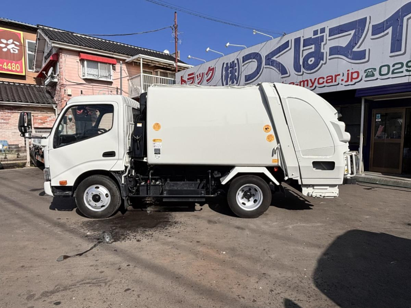 デュトロ プレスパッカー車 極東製4.3立米|中古トラックの販売・買取・査定のアイナビ