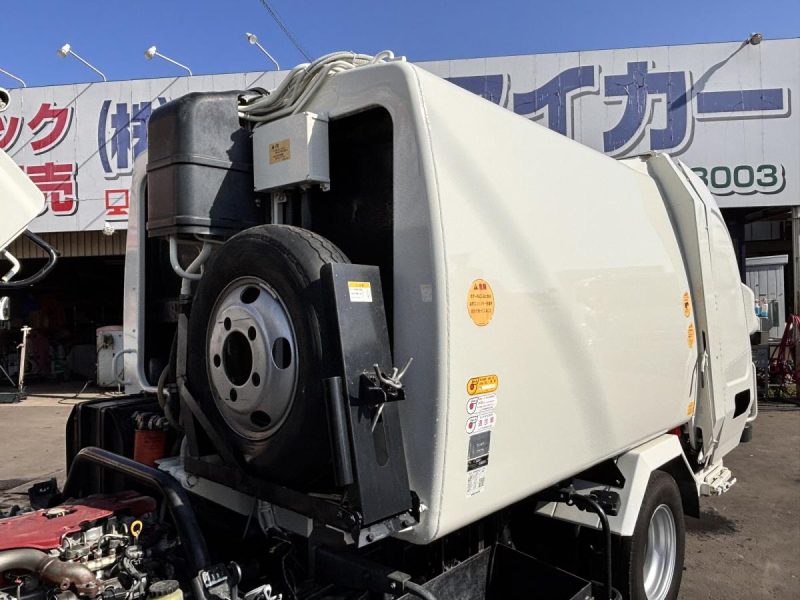 デュトロ プレスパッカー車 極東製4.3立米|中古トラックの販売・買取・査定のアイナビ