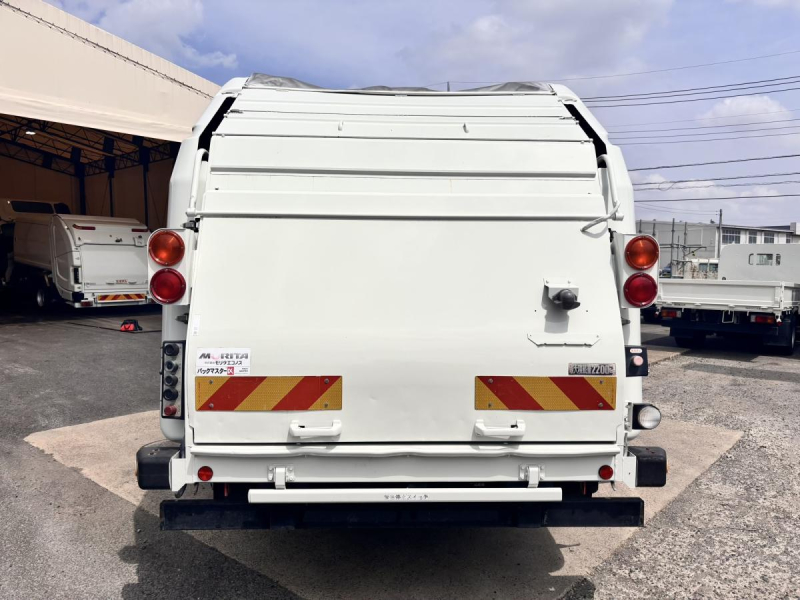 ファイター 巻き込みパッカー車 モリタ製8.1立米|中古トラックの販売・買取・査定のアイナビ
