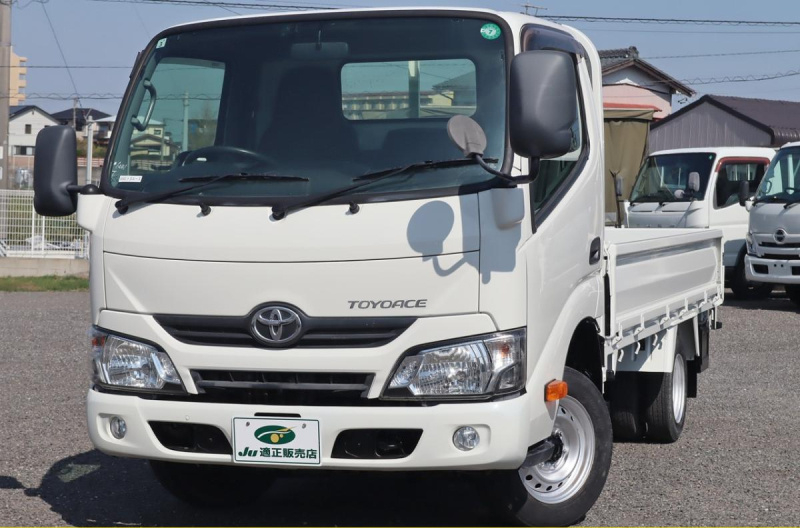 平ボディ　積載1、5t　車両総重量3285KG　ジャストロー|中古トラックの販売・買取・査定のアイナビ