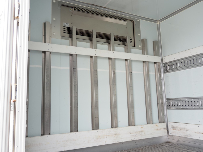 日野 冷凍バン レンジャー|中古トラックの販売・買取・査定のアイナビ