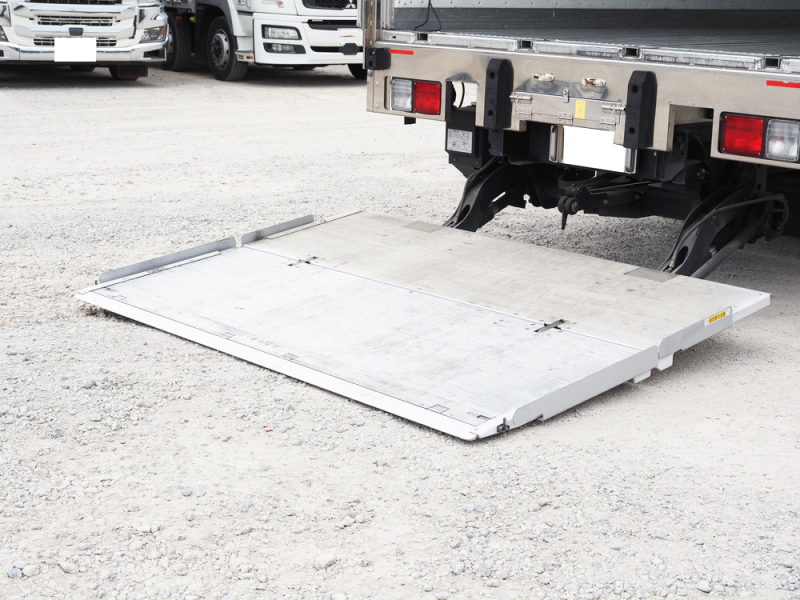 日野 冷凍バン レンジャー|中古トラックの販売・買取・査定のアイナビ