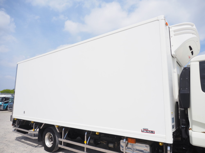 UDトラックス 冷凍バン コンドル|中古トラックの販売・買取・査定のアイナビ