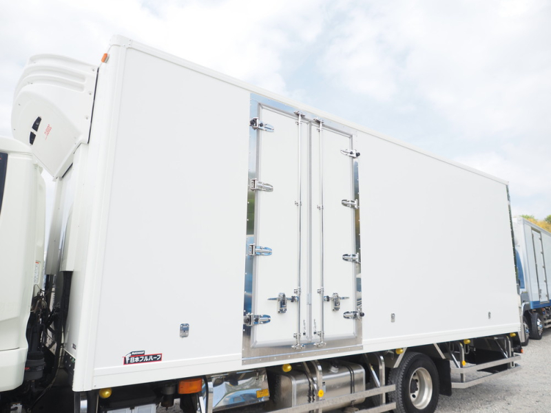 UDトラックス 冷凍バン コンドル|中古トラックの販売・買取・査定のアイナビ