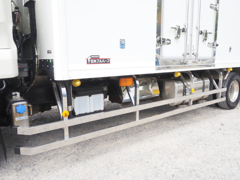 UDトラックス 冷凍バン コンドル|中古トラックの販売・買取・査定のアイナビ