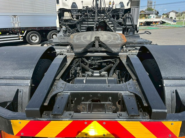 車検付!ハイルーフ★第5輪11.4トン★410馬力★リターダ★7速MT|中古トラックの販売・買取・査定のアイナビ