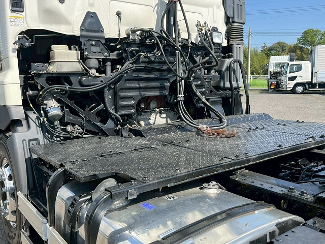 車検付!ハイルーフ★第5輪11.4トン★410馬力★リターダ★7速MT|中古トラックの販売・買取・査定のアイナビ