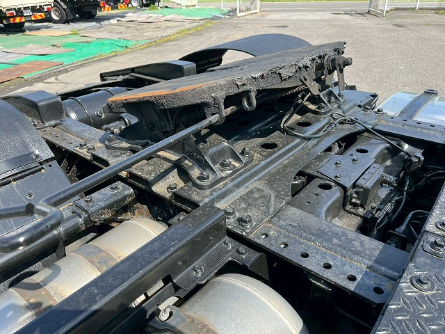 車検付!ハイルーフ★第5輪11.4トン★410馬力★リターダ★7速MT|中古トラックの販売・買取・査定のアイナビ