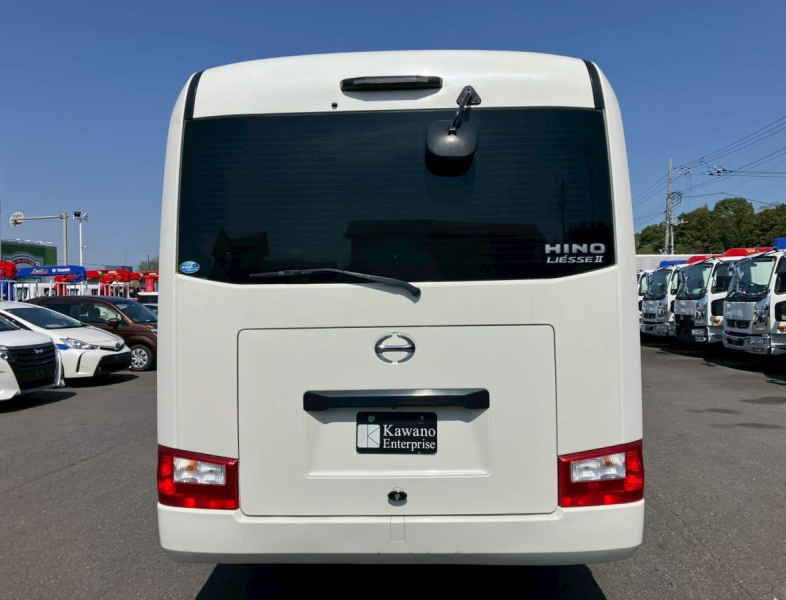 ☆H30 マイクロバス 29人乗り 自動2台折戸ドア|中古トラックの販売・買取・査定のアイナビ