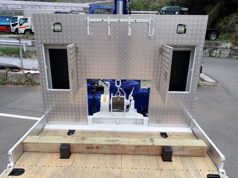 フジタ クレーン付セーフティローダ ウィンチ 自動あゆみ|中古トラックの販売・買取・査定のアイナビ