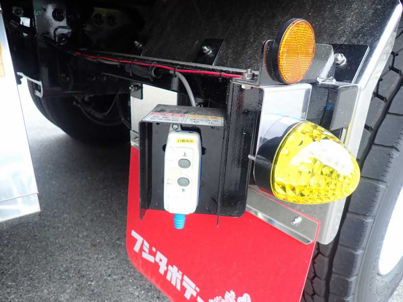 フジタ クレーン付セーフティローダ ウィンチ 自動あゆみ|中古トラックの販売・買取・査定のアイナビ