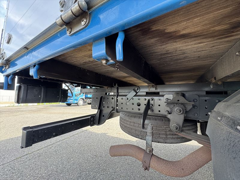 アルミ平ワイド3t AT|中古トラックの販売・買取・査定のアイナビ