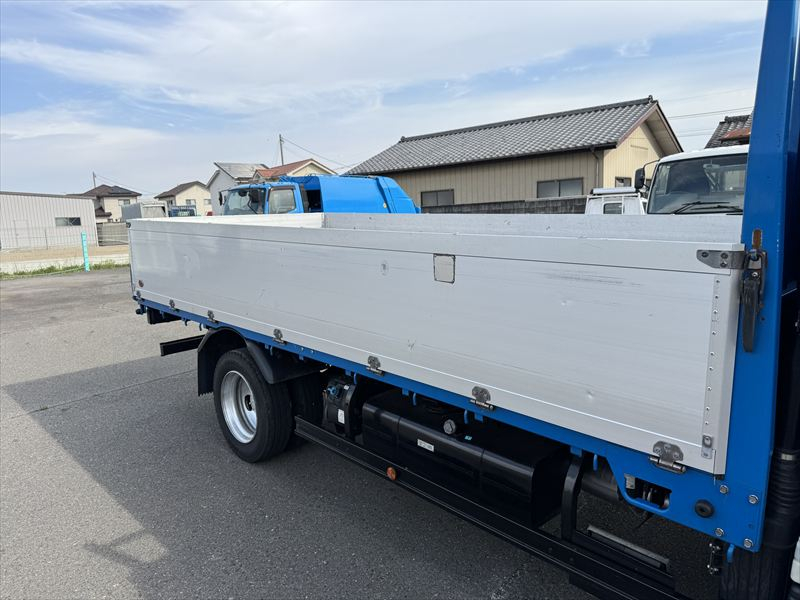 アルミ平ワイド3t AT|中古トラックの販売・買取・査定のアイナビ