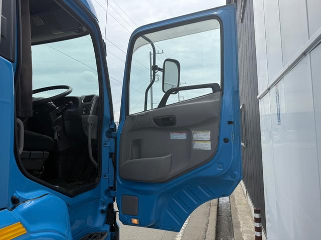 UDトラックス 平ボディ クオン|中古トラックの販売・買取・査定のアイナビ