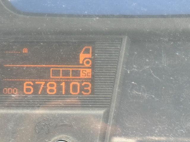 UDトラックス 平ボディ クオン|中古トラックの販売・買取・査定のアイナビ