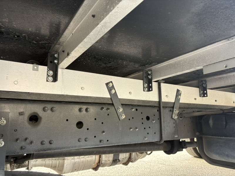 R3年式、ファイター、冷蔵冷凍車、車検付|中古トラックの販売・買取・査定のアイナビ