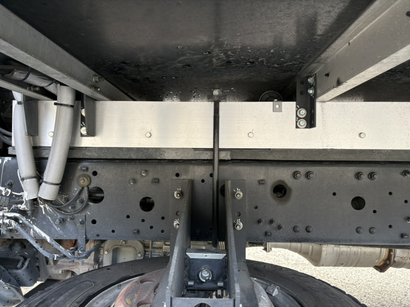 R3年式、ファイター、冷蔵冷凍車、車検付|中古トラックの販売・買取・査定のアイナビ