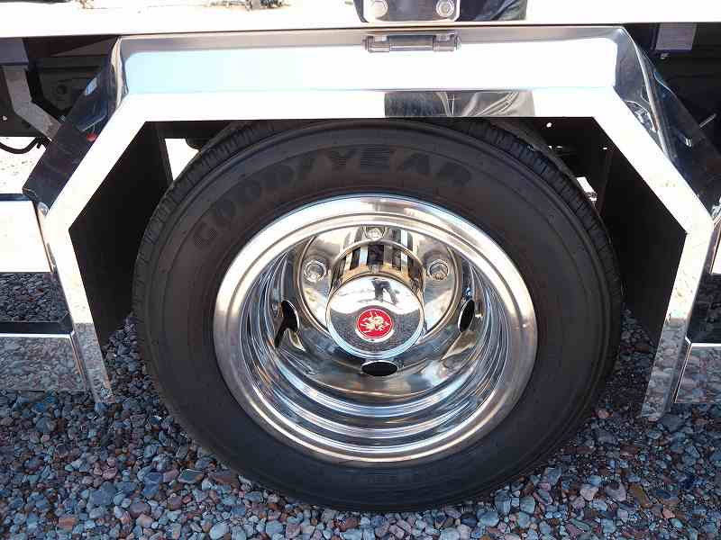 三菱ふそうキャンターデコトラアルミブロック平ボディ|中古トラックの販売・買取・査定のアイナビ