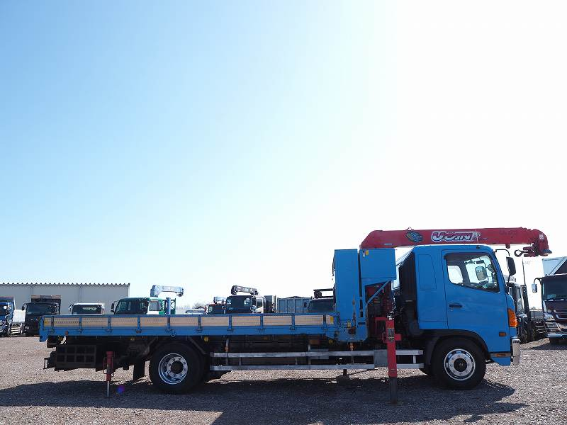 日野レンジャークレーン増トン4段クレーンラジコン平ボディ|中古トラックの販売・買取・査定のアイナビ