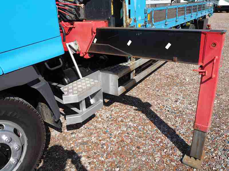 日野レンジャークレーン増トン4段クレーンラジコン平ボディ|中古トラックの販売・買取・査定のアイナビ