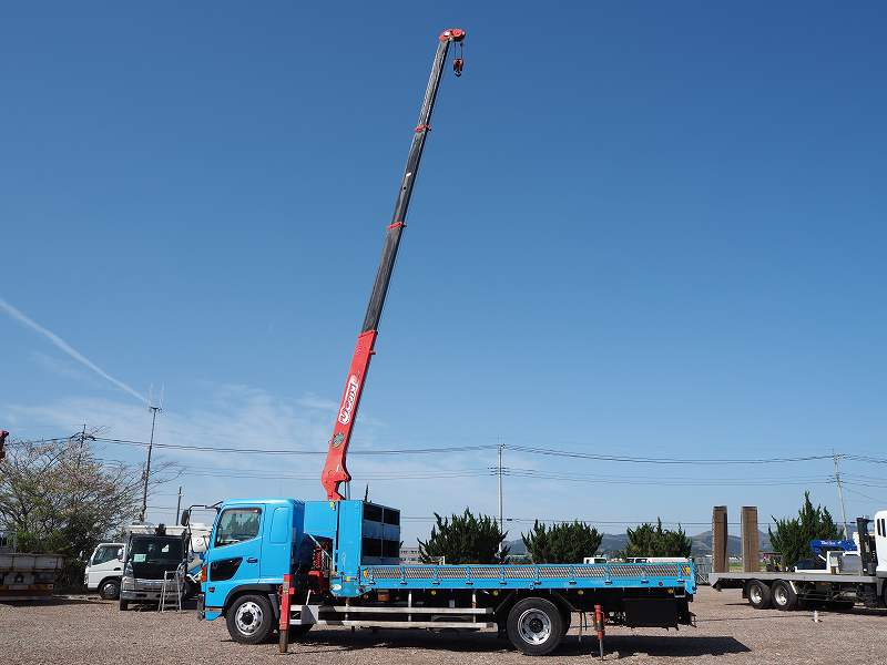 日野レンジャークレーン増トン4段クレーンラジコン平ボディ|中古トラックの販売・買取・査定のアイナビ