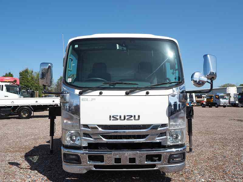 いすゞエルフ4WD4段クレーンラジコン10尺|中古トラックの販売・買取・査定のアイナビ