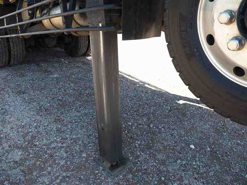 三菱スーパーグレート3軸高床ショートセルフローダー自動歩み|中古トラックの販売・買取・査定のアイナビ