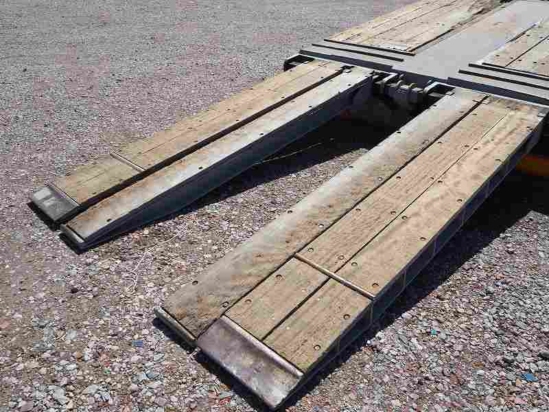 三菱スーパーグレート3軸高床ショートセルフローダー自動歩み|中古トラックの販売・買取・査定のアイナビ