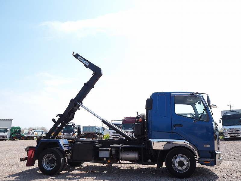 三菱ふそうファイター新明和製アームロールツインホイスト|中古トラックの販売・買取・査定のアイナビ