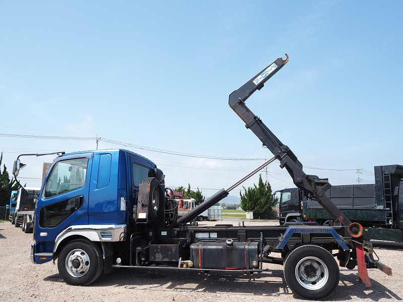 三菱ふそうファイター新明和製アームロールツインホイスト|中古トラックの販売・買取・査定のアイナビ
