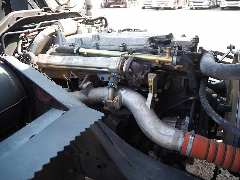 三菱ふそうファイター新明和製アームロールツインホイスト|中古トラックの販売・買取・査定のアイナビ