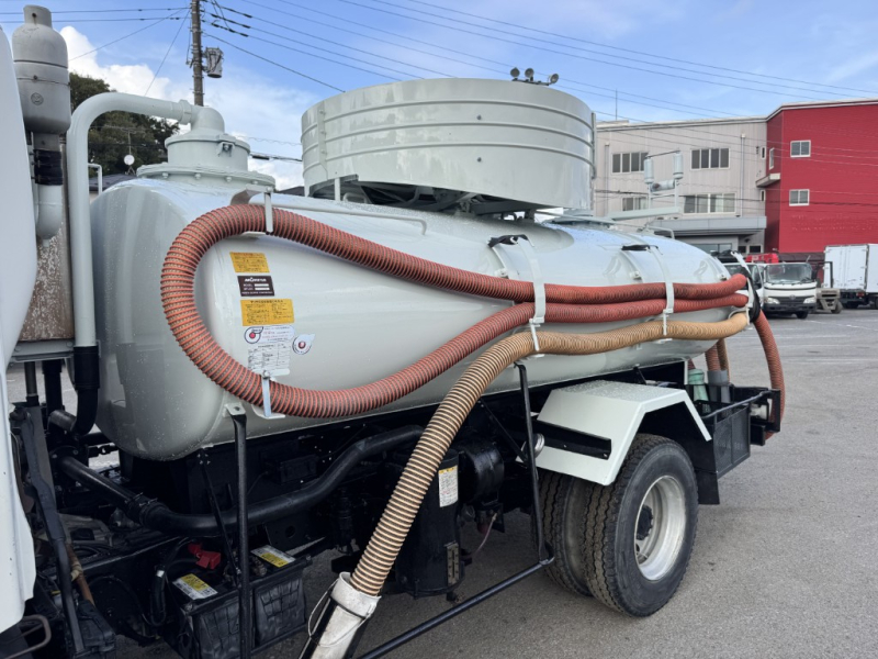 ワイドモリタエコノス容積3600L脱臭器車検付|中古トラックの販売・買取・査定のアイナビ