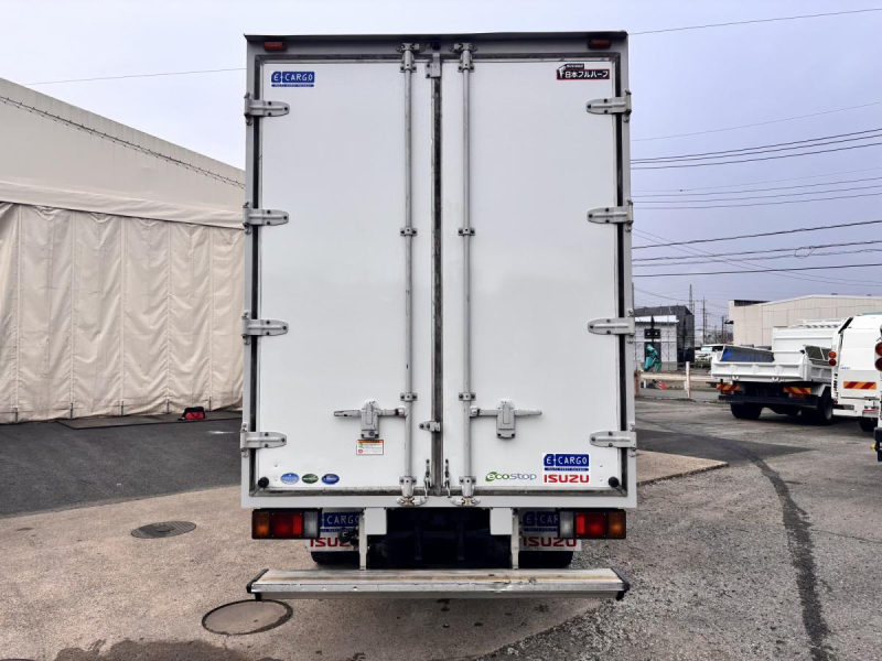 標準ロング アルミバン 積載2000kgMT5速|中古トラックの販売・買取・査定のアイナビ