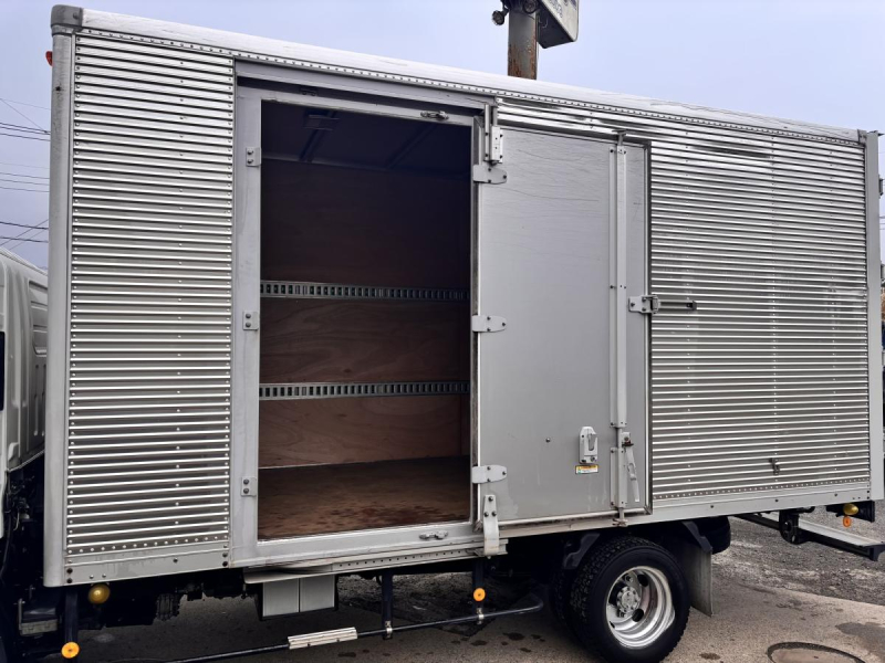 標準ロング アルミバン 積載2000kgMT5速|中古トラックの販売・買取・査定のアイナビ