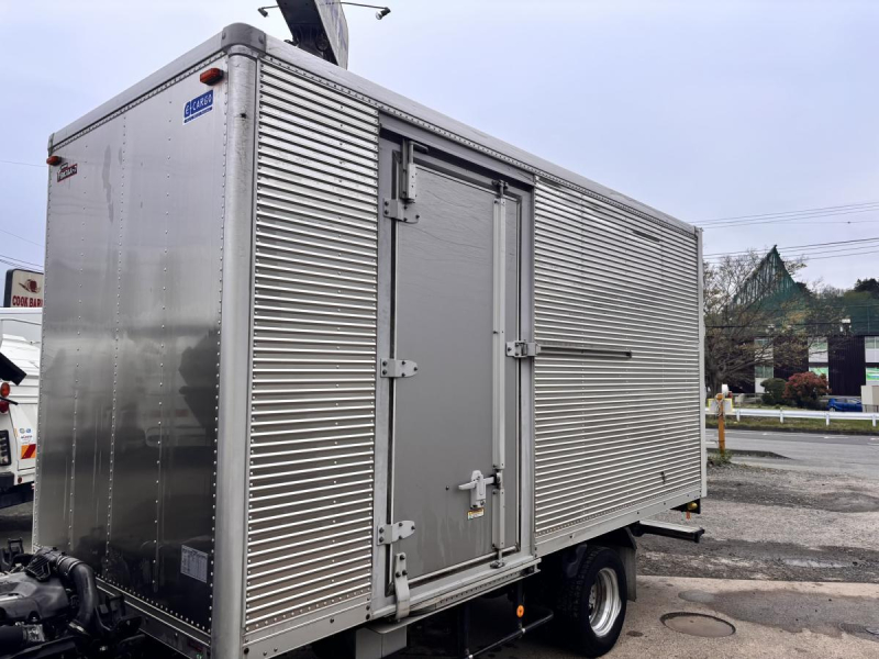 標準ロング アルミバン 積載2000kgMT5速|中古トラックの販売・買取・査定のアイナビ