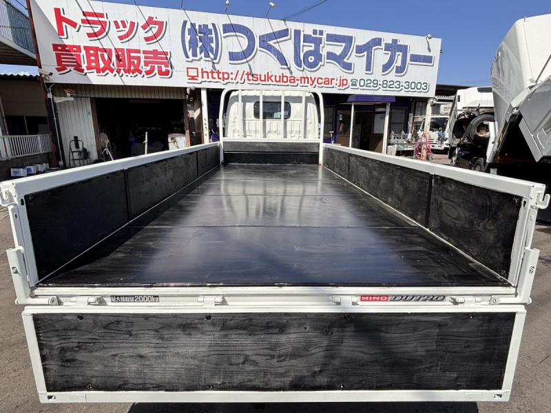 デュトロ 標準ロング平ボディー 積載2000kg|中古トラックの販売・買取・査定のアイナビ