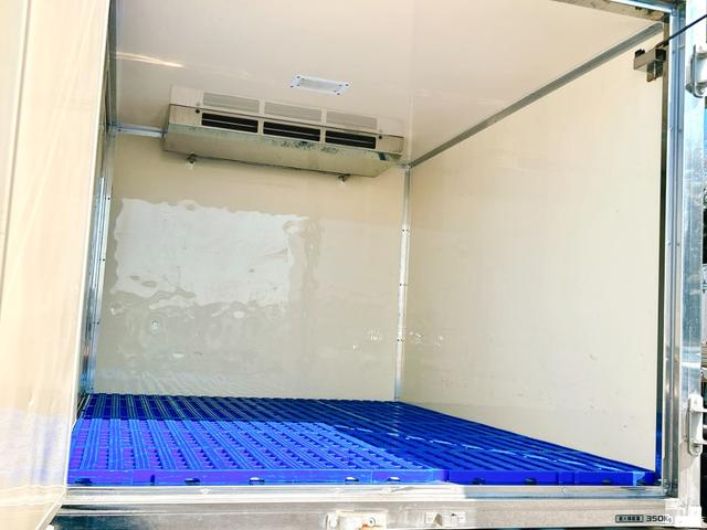 日産|中古トラックの販売・買取・査定のアイナビ