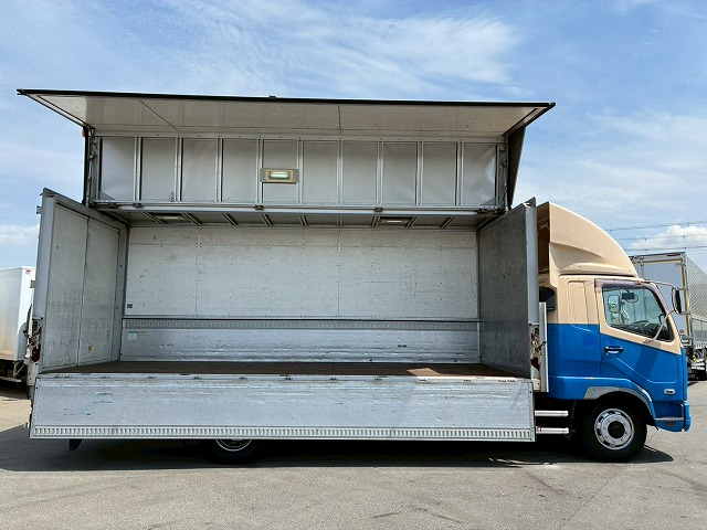 増トンフルキャブ/ベッド付き240馬力6速MT8t14t大型|中古トラックの販売・買取・査定のアイナビ