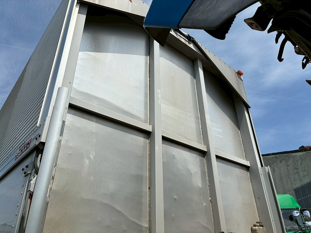 増トンフルキャブ/ベッド付き240馬力6速MT8t14t大型|中古トラックの販売・買取・査定のアイナビ