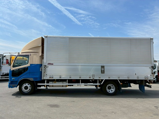 増トンフルキャブ/ベッド付き240馬力6速MT8t14t大型|中古トラックの販売・買取・査定のアイナビ